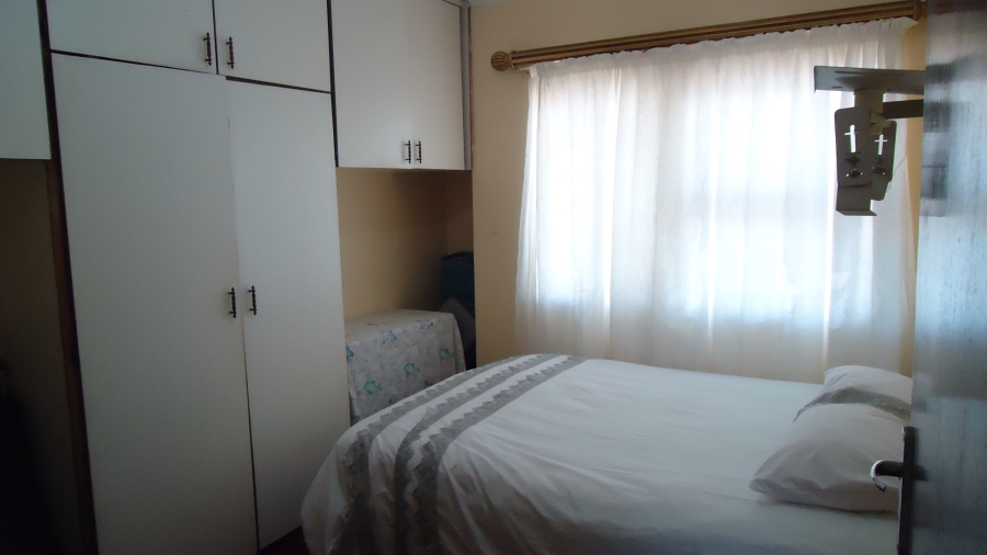 3 Bedroom Property for Sale in Gustrouw Western Cape